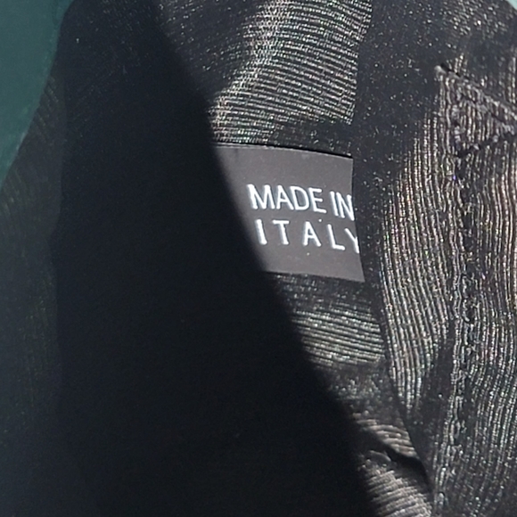 Furla Logo Plaque Leather Crossbody Bag – Dark Green – Made in Italy - Picture 9 of 10